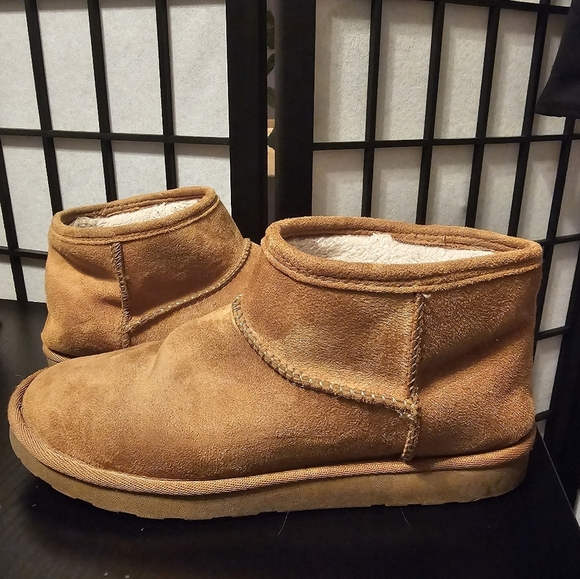 Arizona Jean Co. Memory Foam Suede Tan Brown Cozy Winter Ankle Boots - Picture 1 of 4